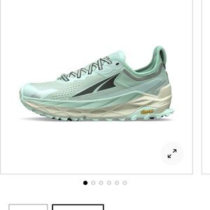 Women’s Altra Olympus 5 Trail Running Shoes